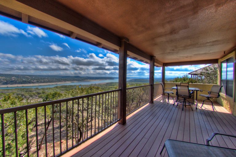 The Hollows Lake Travis Vacation Rentals   Hollows Vacation Rentals Porch View1 768x511 