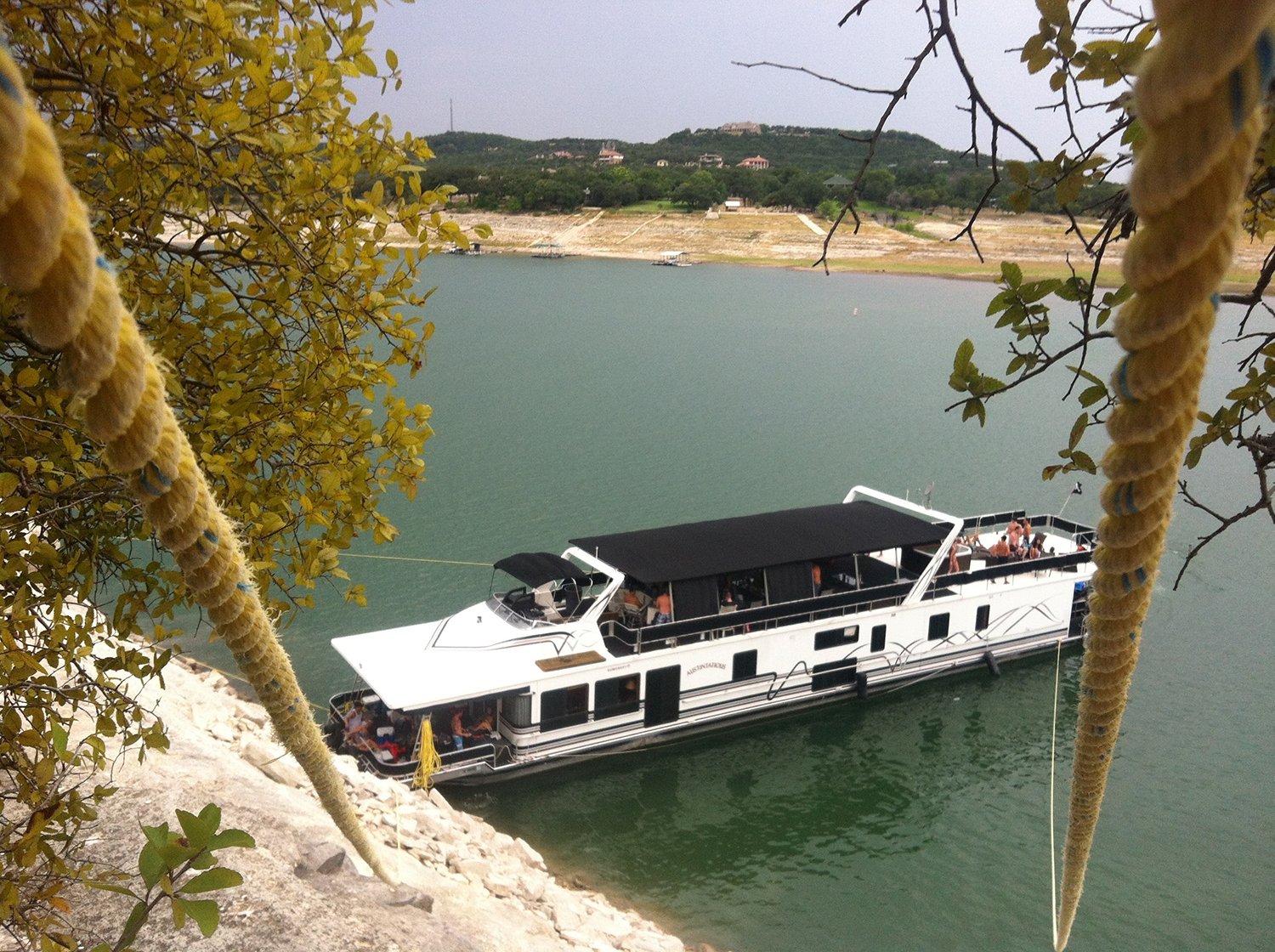 Austin Boat Rentals - Lake Travis Houseboat Rentals