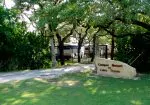 Camper Resort - Lake Travis RV Park