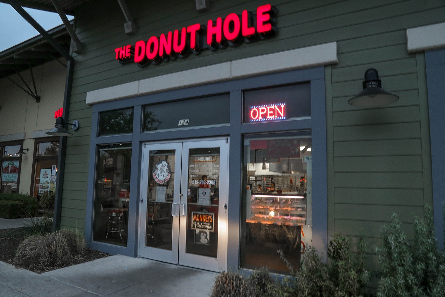 Donut Hole - Lake Travis Donut Shop