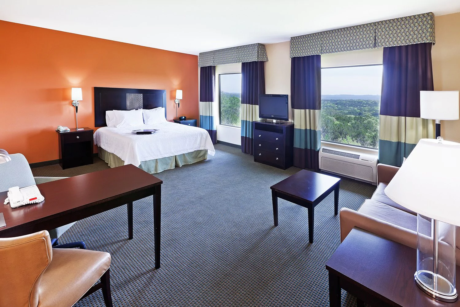 Hampton Inn & Suites - Lake Travis Hotel