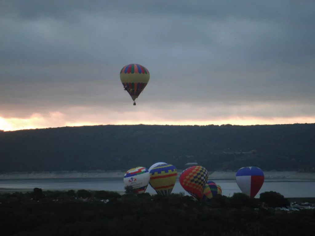 Lake Travis Tree Lodge - Lake Travis Vacation Rental-lodge-01