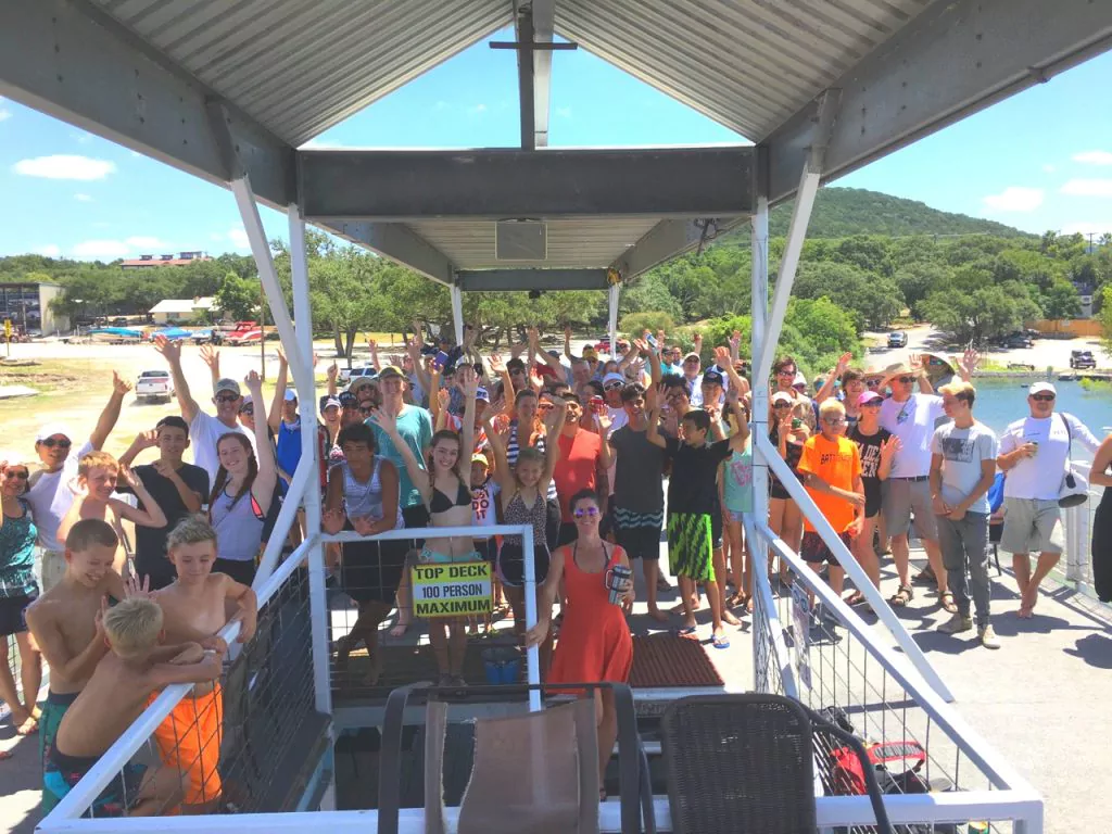 Beachfront Boat Rentals - Lake Travis Party Barges