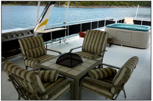 Harborside Lake Travis Houseboat Rentals