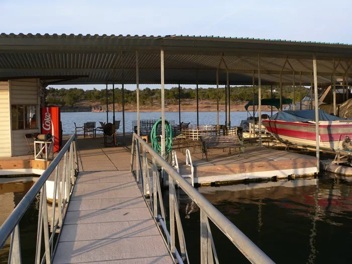 Siesta Shores - Lake Travs Marina