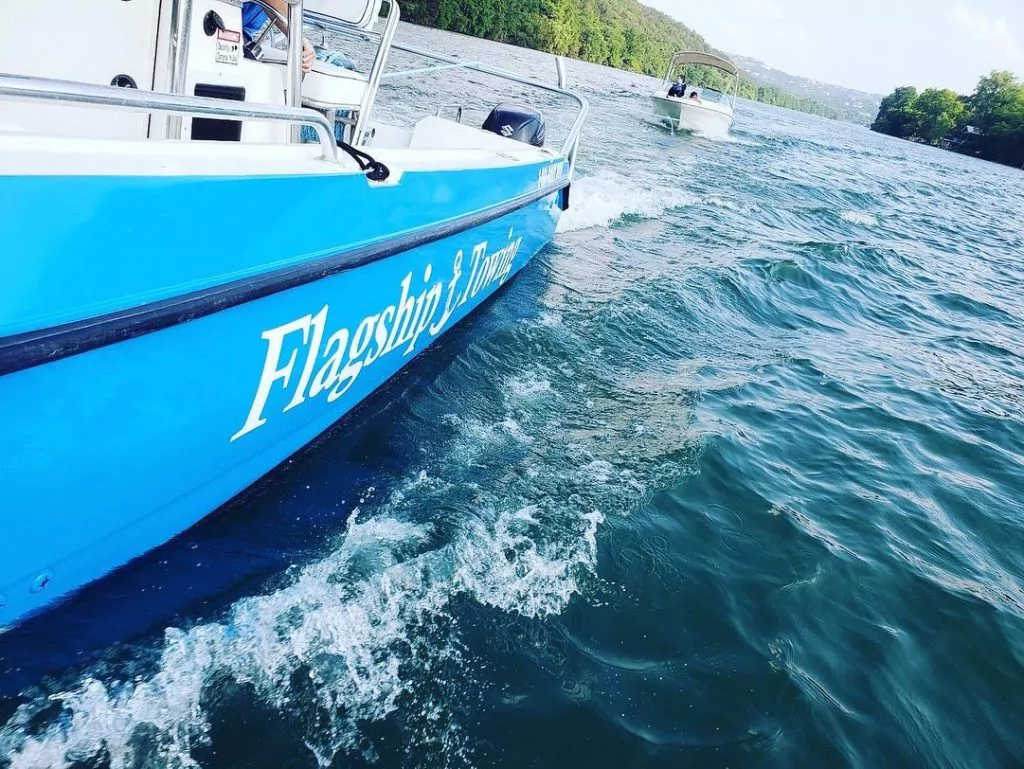 Flagship Towing - Lake Travis Boat Towing