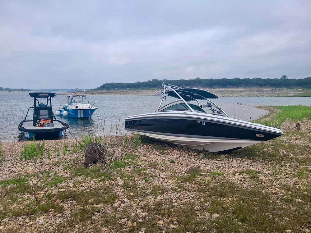 Flagship Towing - Lake Travis Boat Towing