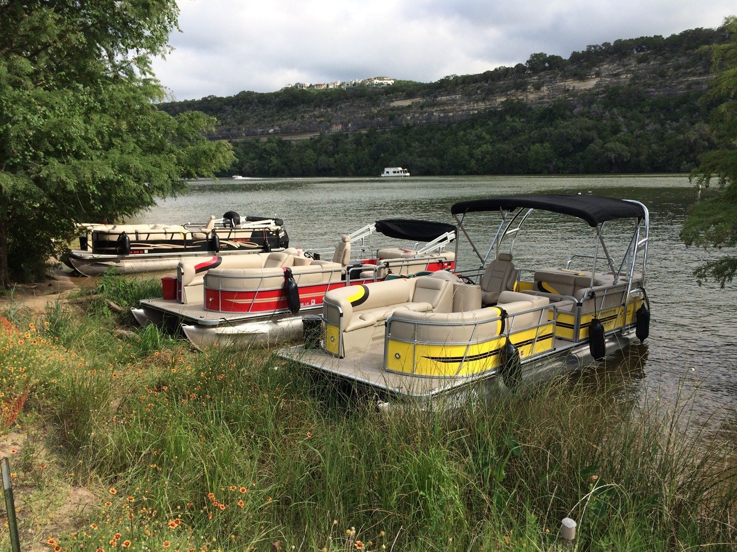 Lake Travis Boat Rentals & Tours