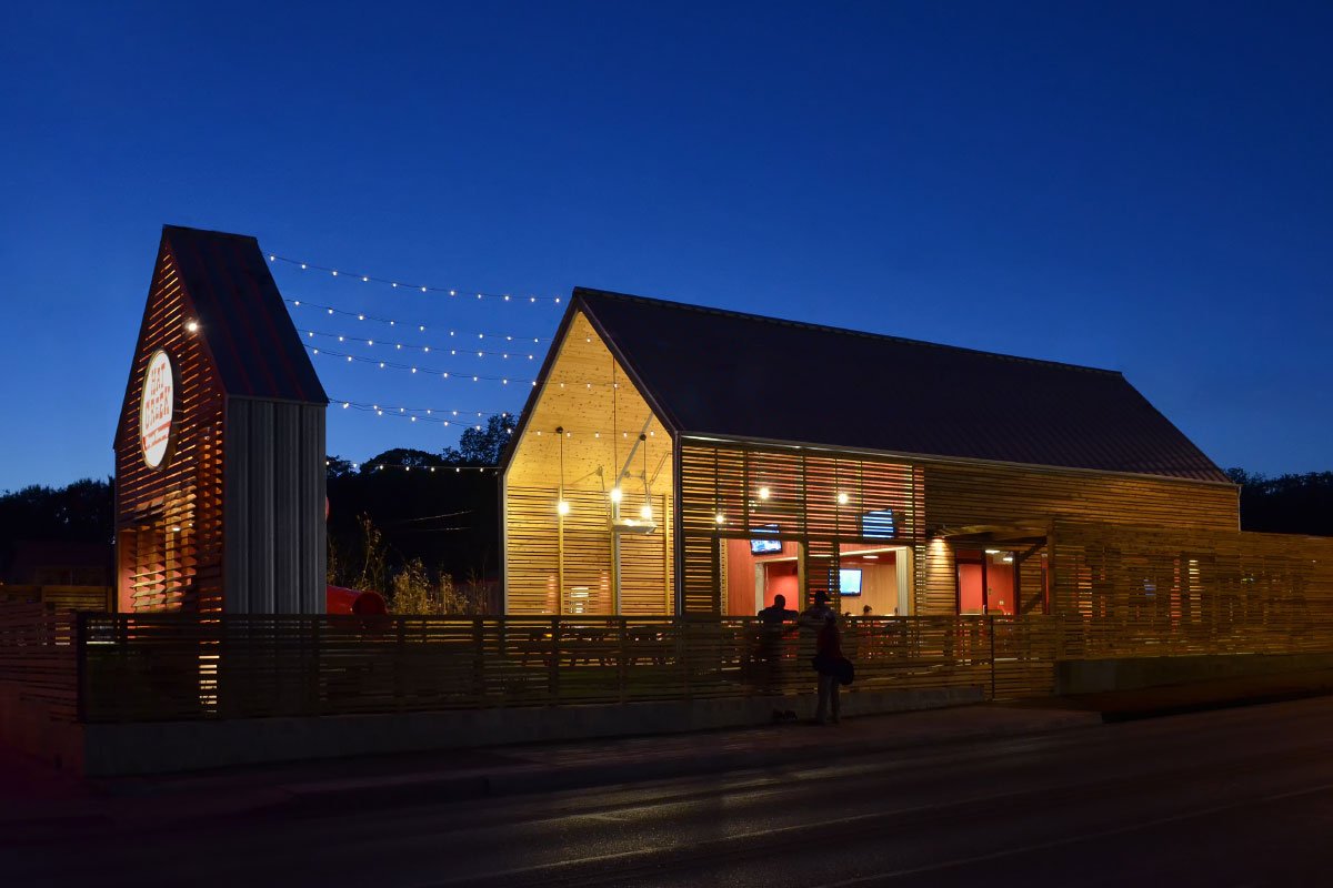 Hat Creek Burger Company - Lakeway, TX