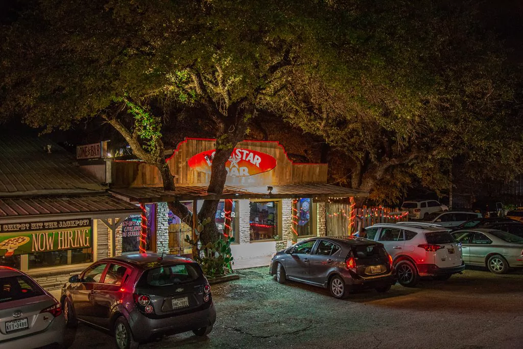 Lone Star Bar - North Lake Travis Honky Tonk