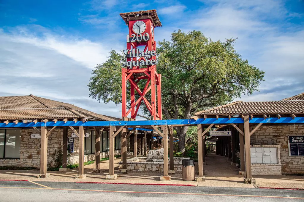 Lakeway Village Square Shopping Center