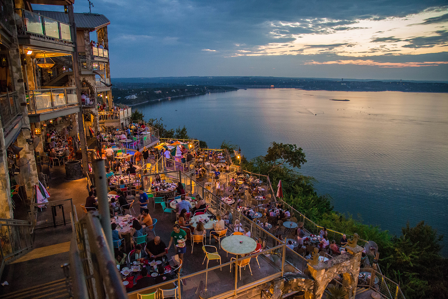 Oasis Texas - Lake Travis Lakeside Outdoor Mall