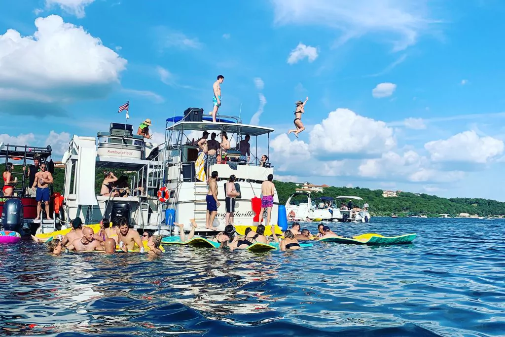 Lone Star Party Boats - Lake Travis Party Boat Yacht Rental