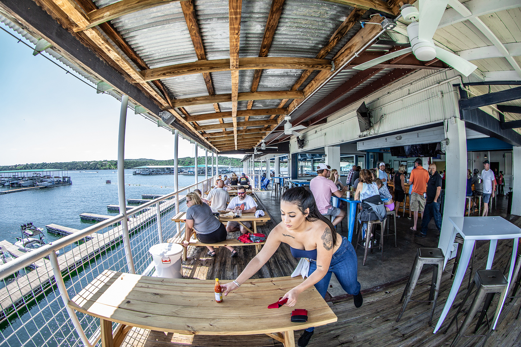 Vincent's on the Lake - Lakefront Lake Travis Restaurant and Bar