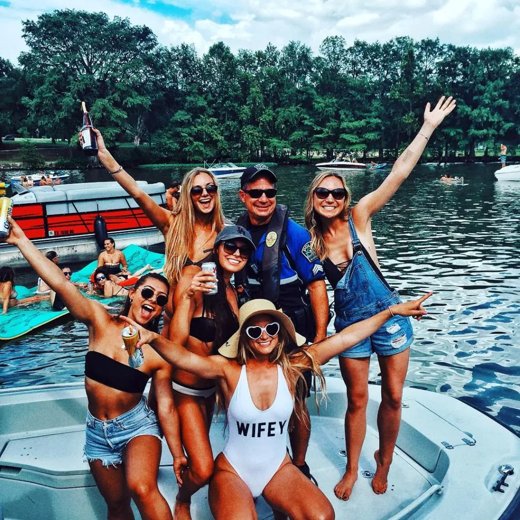 Keep Austin Wet - Lake Travis Boat Rentals