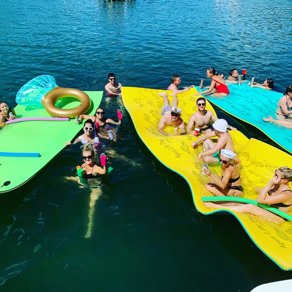 Island Pontoon Rentals - Lake Travis Pontoon Boat Rentals