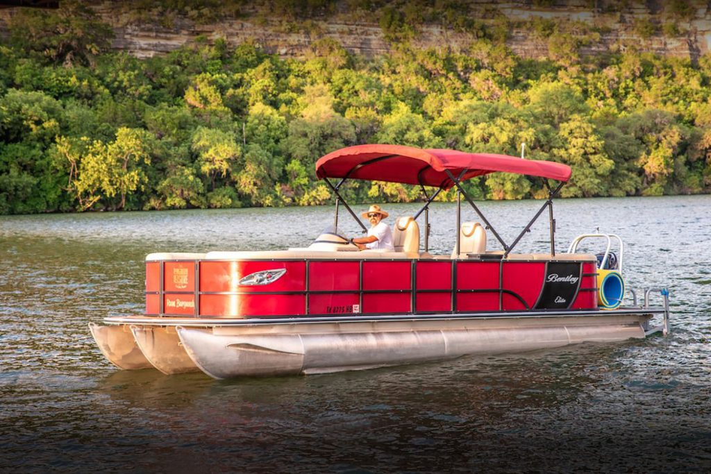 Longhorn Leisure - Lake Travis Boat Rentals