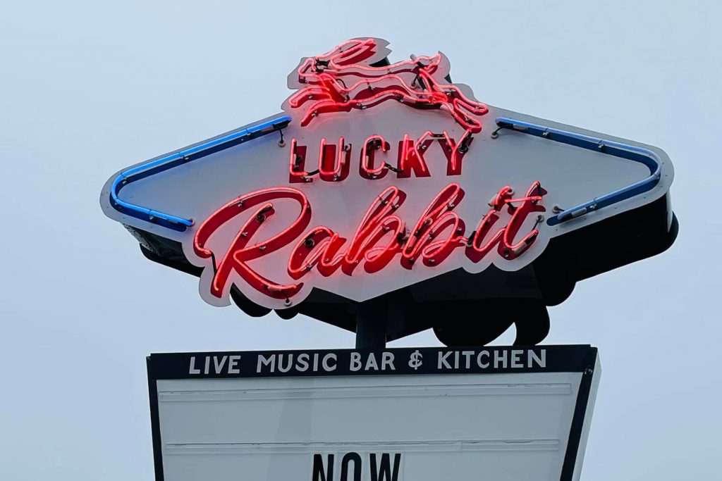 Lucky Rabbit Live Music Bar & Kitchen - Jonestown, TX
