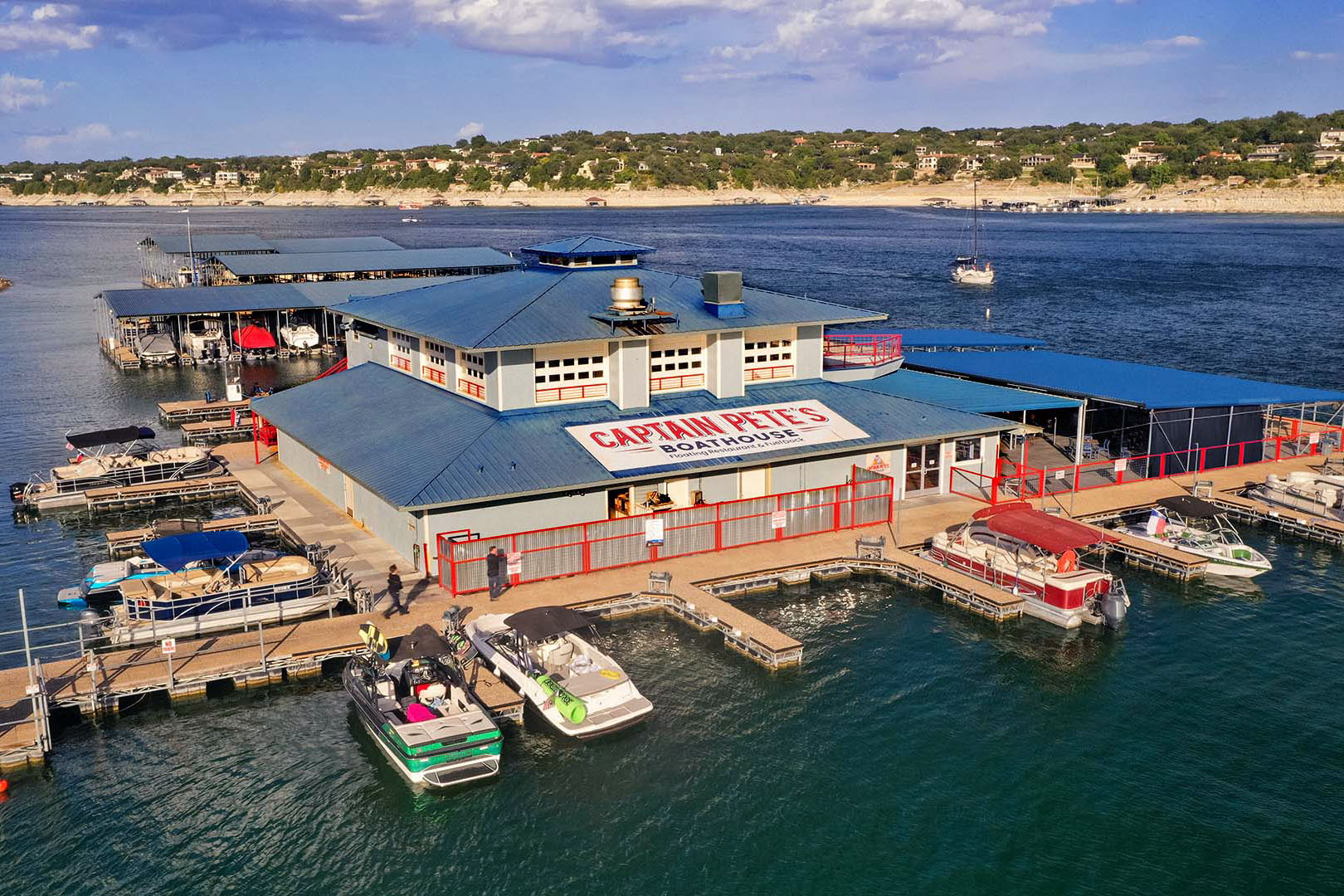 Captain Pete's Boathouse - Lake Travis Floating Restaurant & Bar