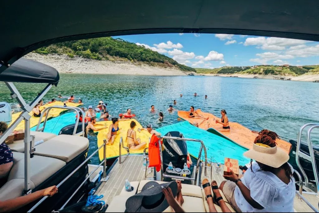 Alpha Boat Rentals - Lake Travis Boat Rentals