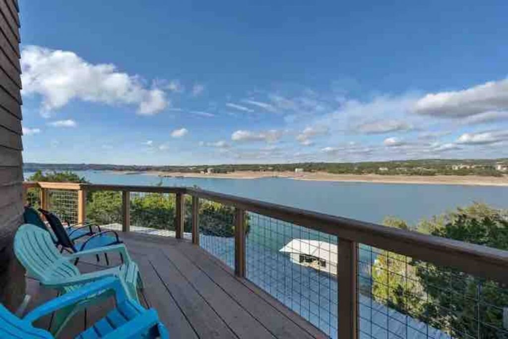 The Lighthouse Lodge - Waterfront Lake Travis Vacation Rental